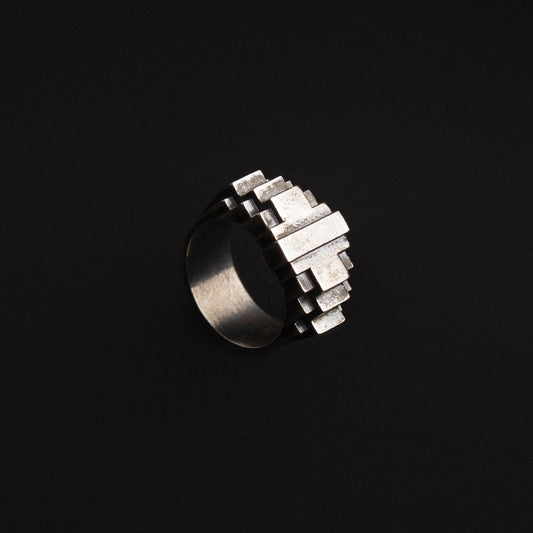 Echo of Valor Silver Ring